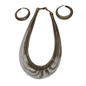 Costume Jewelry Y2K Necklace and Earrings Set see measurements